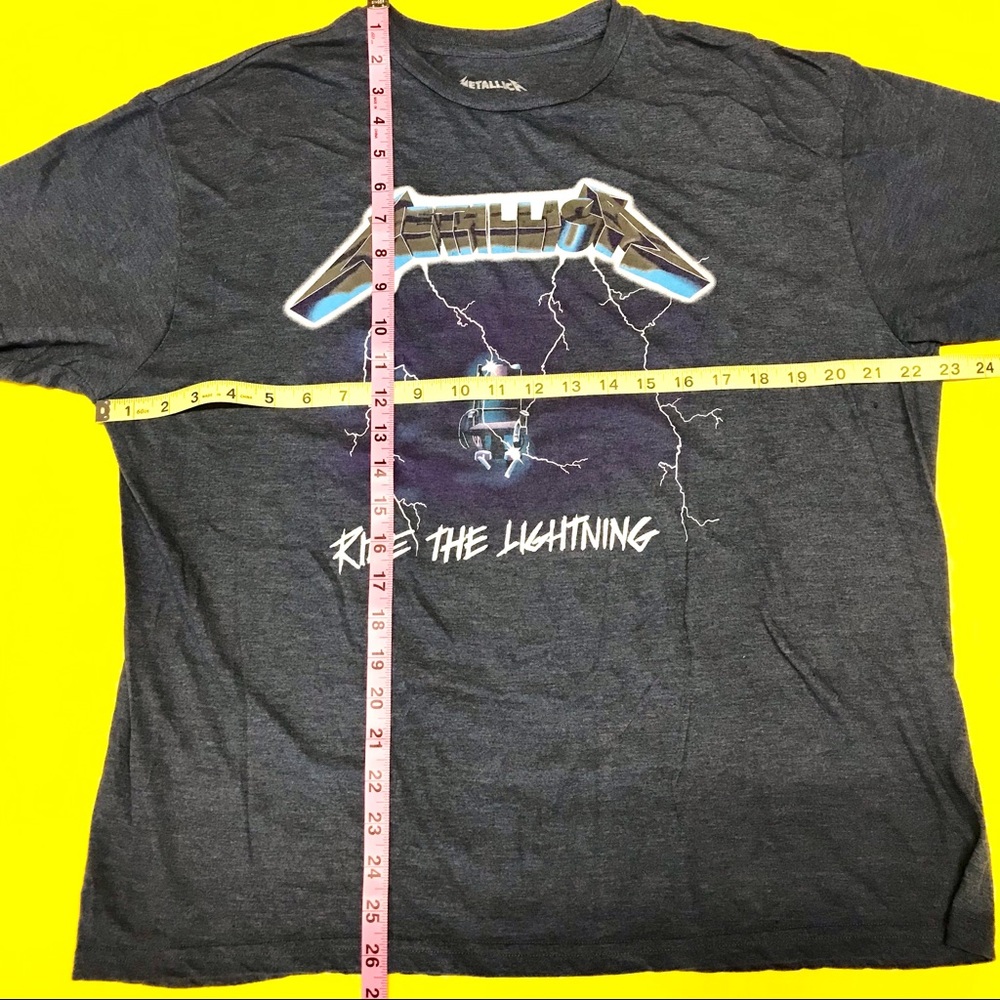 Metallica Ride the Lightning Tee - Picture 4 of 4